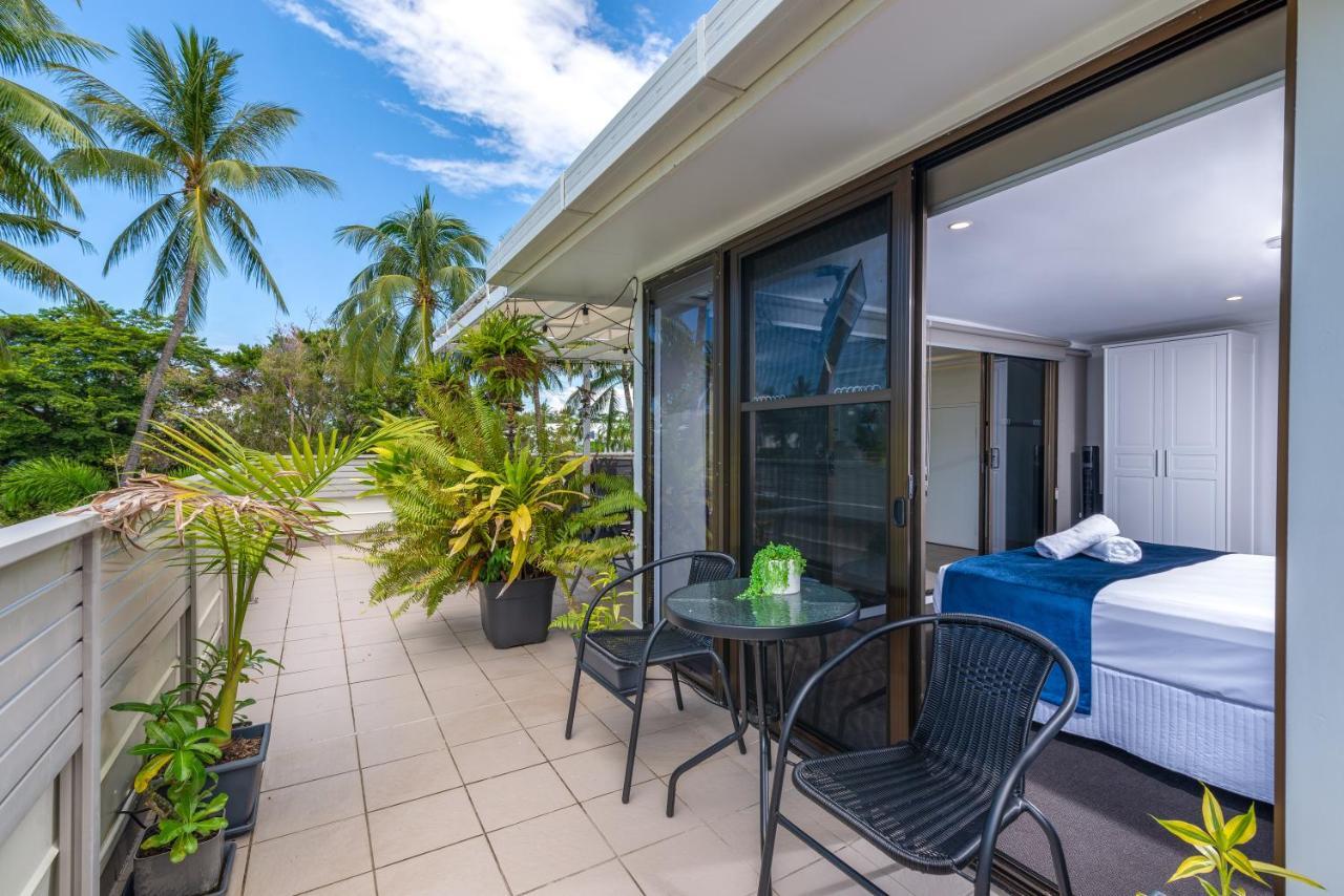 Seascape Holidays - Tropical Reef Apartments Порт Дуглас Экстерьер фото
