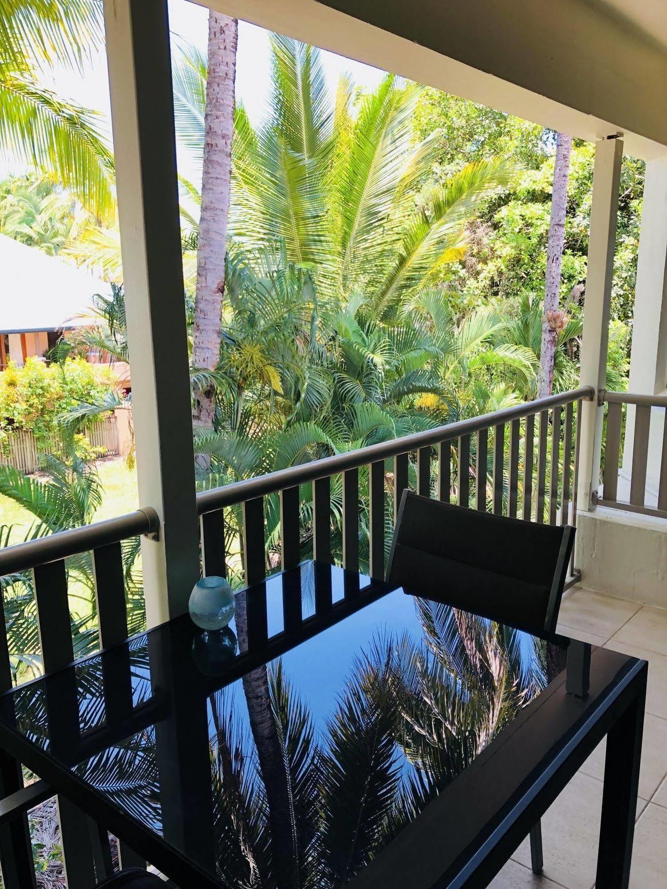 Seascape Holidays - Tropical Reef Apartments Порт Дуглас Экстерьер фото