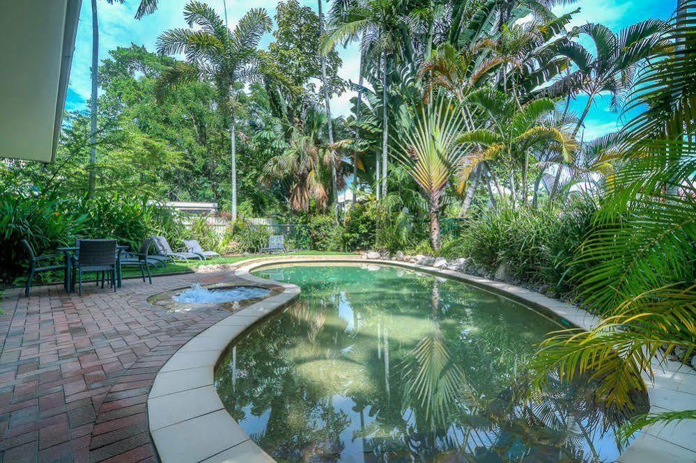 Seascape Holidays - Tropical Reef Apartments Порт Дуглас Экстерьер фото